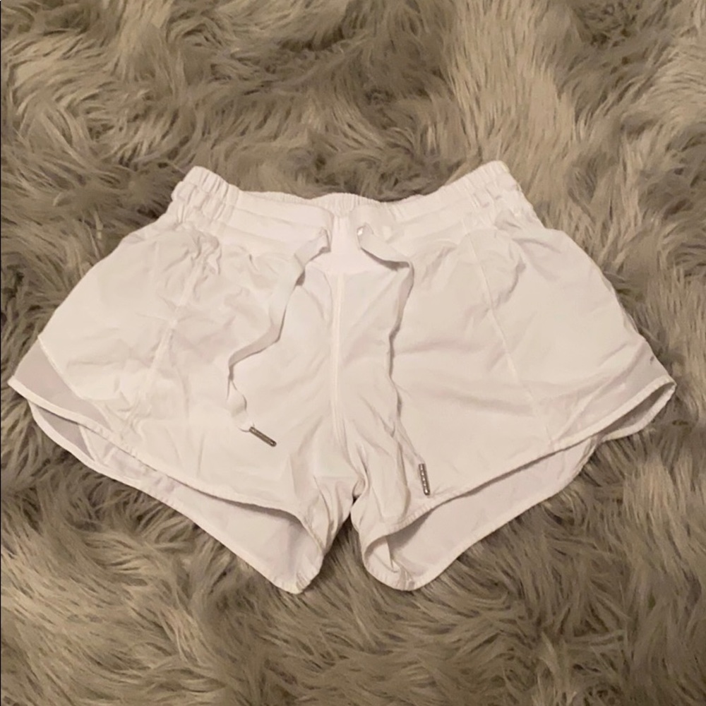 Lululemon Hotty Hot Short 2.5” inseam